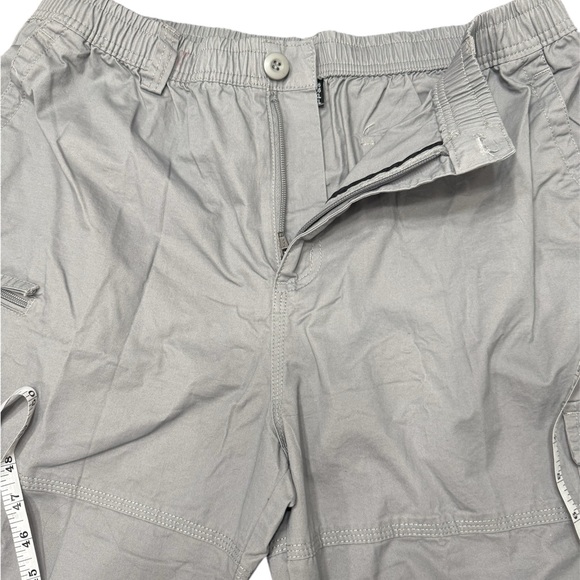 NWOT Men's Cargo Shorts casual twill elastic Light Grey Size 36 - Picture 4 of 9